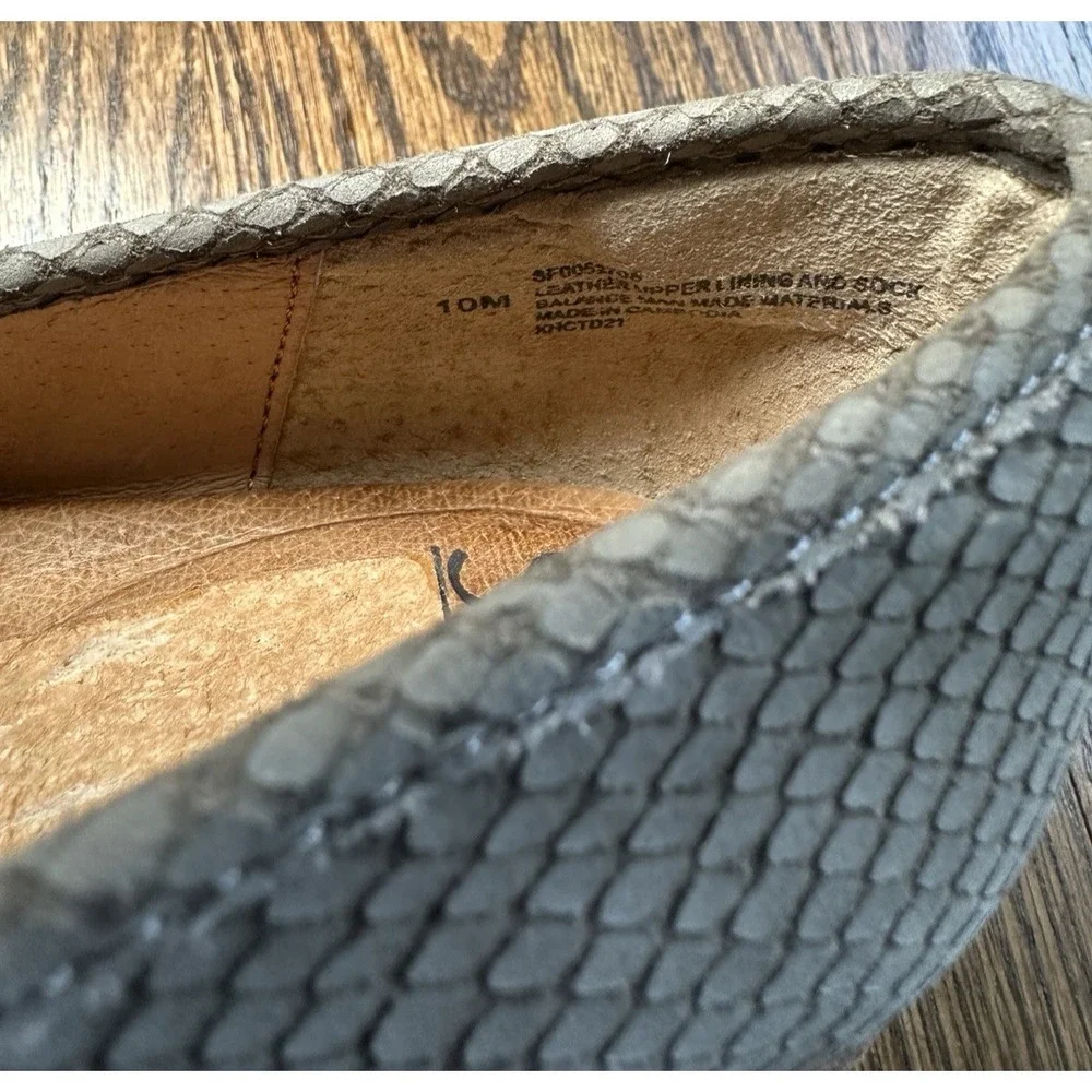 Sofft Napoli Slip On Shoes Grey Snake Print Nubuck Leather Loafers Womens 10